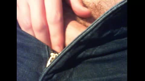 Snapshot of edinburgh79 chatting on February 15, 11:27 pm edinburgh79 online show from February 15, 11:27 pm