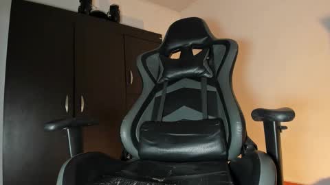 edward online show from February 17, 9:35 pm