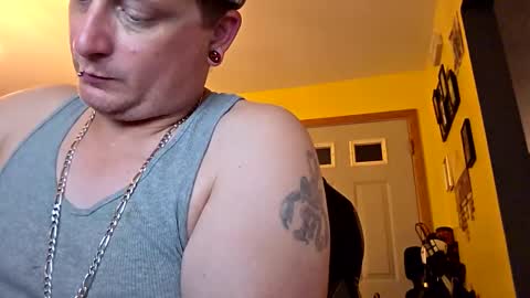 edwardaims_2please online show from September 22, 4:34 am