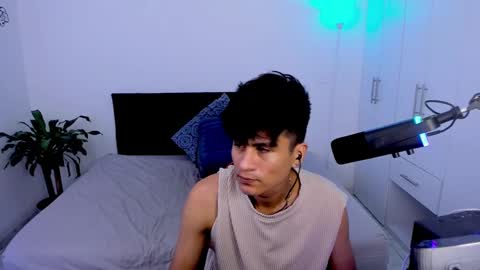 eiden_allenx1 online show from February 6, 4:14 pm