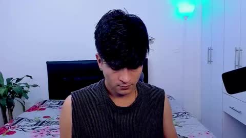 eiden_allenx1 online show from February 10, 1:03 am