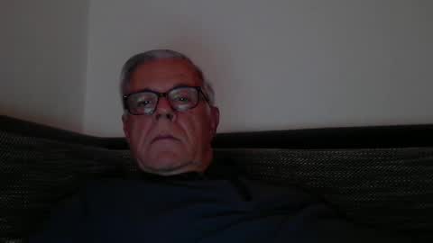 eisbaer1957 online show from December 11, 6:16 pm