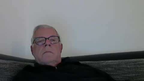 eisbaer1957 online show from November 9, 7:34 am