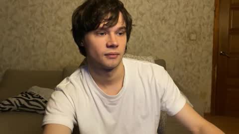 Eitan online show from December 19, 4:26 pm