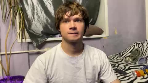 Eitan online show from November 16, 6:21 pm