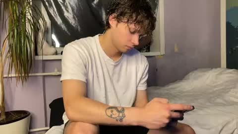 Snapshot of eitanhere chatting on October 6, 10:03 pm Eitan online show from October 6, 10:03 pm