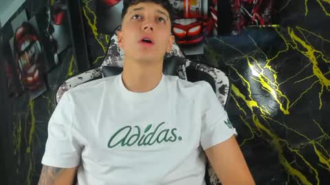 Eithan online show from April 16, 11:54 am