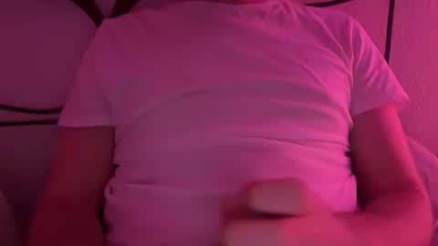 elariba online show from March 25, 9:19 pm