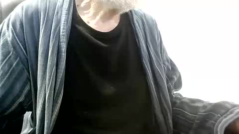 elfyonee online show from December 15, 7:16 am