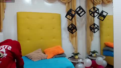 E L I A S online show from February 22, 3:23 am