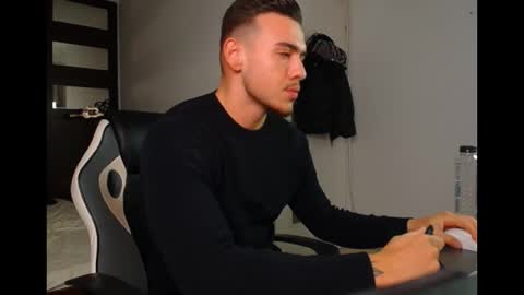 ElijahThorne online show from January 10, 8:29 am