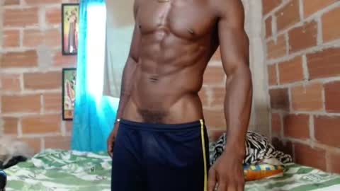 elmiltonnjakee online show from July 16, 6:59 pm