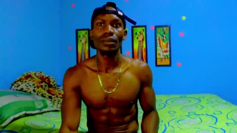 elmiltonnjakee online show from April 11, 10:46 pm