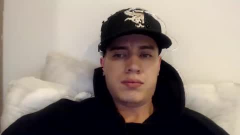 elmono33 online show from February 8, 9:04 pm