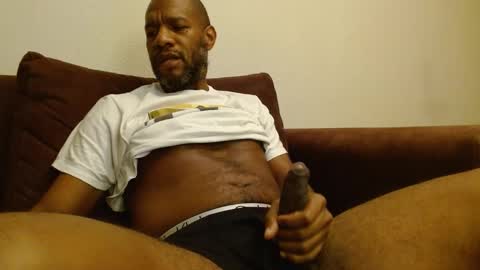 My name is Elmore. Please say hello I like to chat with you. If you have requests or dirty talk please use tip online show from February 7, 2:40 am