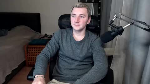 Elvin Vaenight online show from December 4, 11:34 pm