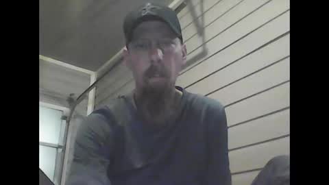 Snapshot of elwooood7 chatting on December 19, 11:18 am elwooood7 online show from December 19, 11:18 am
