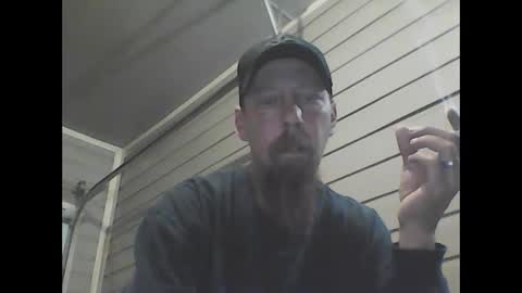 Snapshot of elwooood7 chatting on December 28, 12:03 pm elwooood7 online show from December 28, 12:03 pm