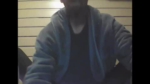 Snapshot of elwooood7 chatting on December 7, 1:51 pm elwooood7 online show from December 7, 1:51 pm