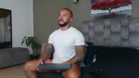 emanuelspencer online show from January 22, 8:28 pm