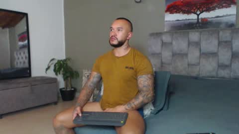 emanuelspencer online show from December 18, 5:42 pm