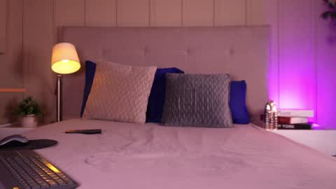 Endy online show from April 7, 12:38 pm