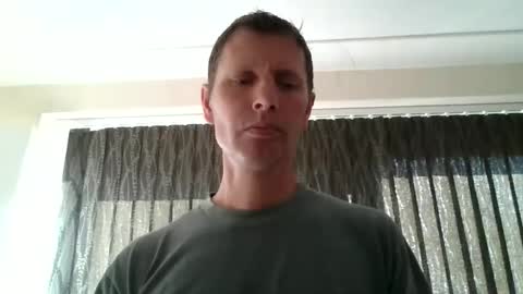 EnglishGuy183 online show from May 1, 9:01 am