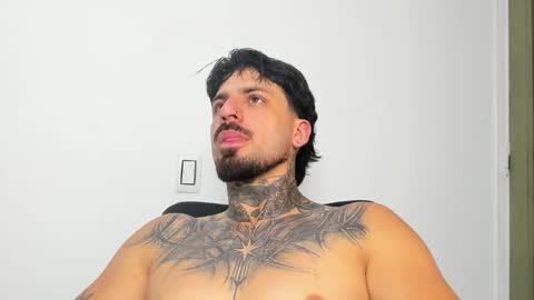 Enzo Aren online show from November 12, 2:50 am