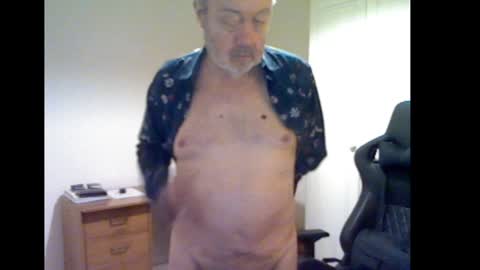 erasmus_d online show from January 21, 6:22 pm