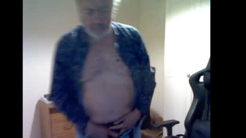 erasmus_d online show from January 17, 6:36 pm