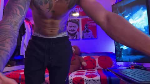 Tht BOSS Eren online show from May 23, 9:53 pm