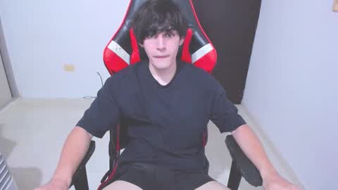 eren_tatakae online show from November 26, 9:51 pm