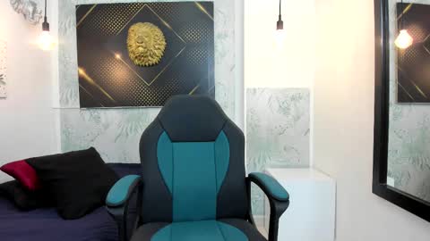   online show from February 20, 3:45 am