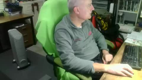 ernello online show from November 14, 6:37 am