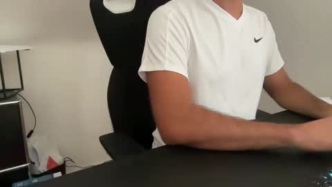 eskp online show from October 3, 1:16 pm