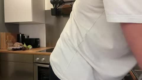 eskp online show from October 20, 4:44 pm