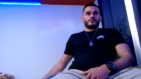 Esteban Fernandez online show from January 22, 9:55 pm