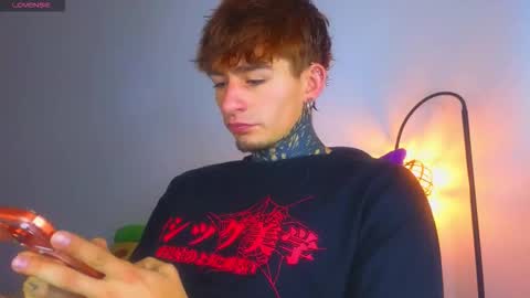 Esteban independent model online show from December 5, 11:17 am