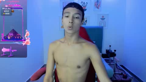 estyler_18 online show from February 12, 1:52 am