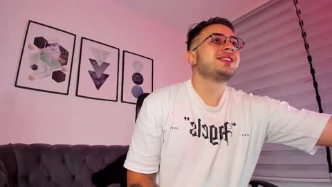 ethan_greacee online show from February 24, 12:17 pm