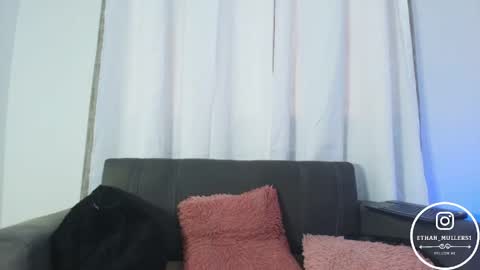 Ethan Muller online show from April 16, 9:39 pm