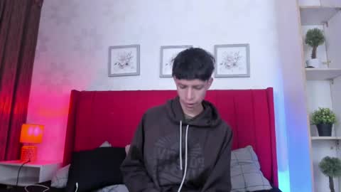 Ethan online show from March 31, 11:12 am