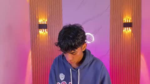 ethan_thouse online show from December 4, 7:43 pm