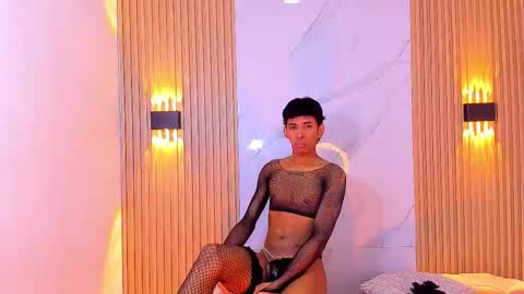 ethan_thouse online show from November 5, 7:38 pm