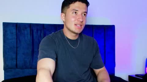 ethanconnor_ online show from December 4, 9:00 pm