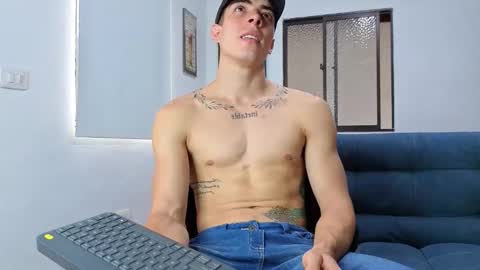 ethangreey1 online show from November 27, 3:49 pm