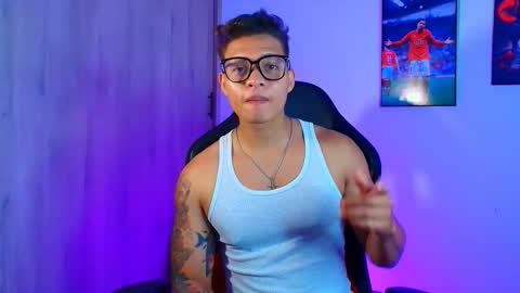 EVAN GREY online show from October 8, 6:51 am