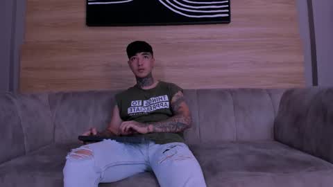 Evan online show from January 19, 1:24 pm