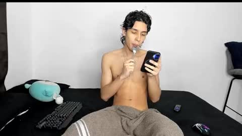 Evans collins24 online show from January 9, 11:32 pm