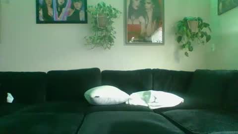 zayda foxxiity entertainment online show from December 1, 10:13 pm